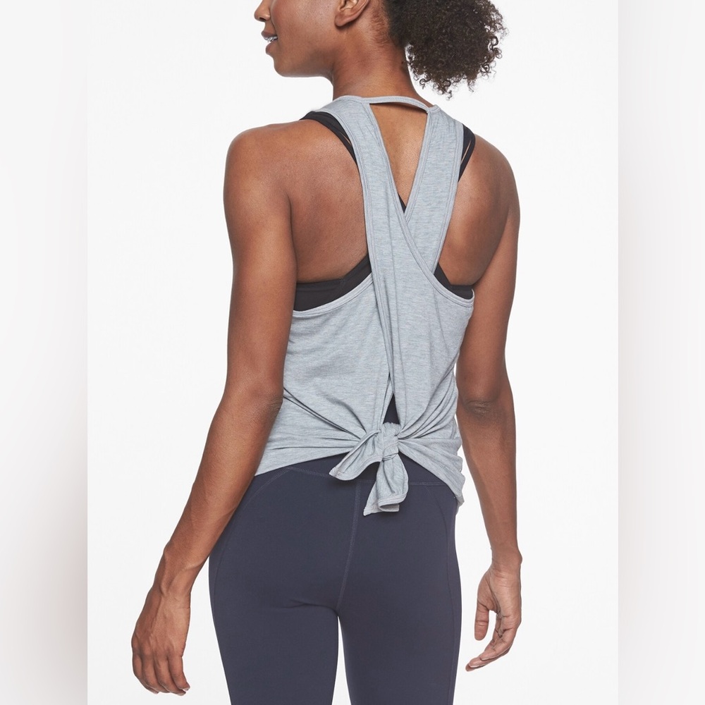 Athleta Essence Tie Back Tank
Size XS